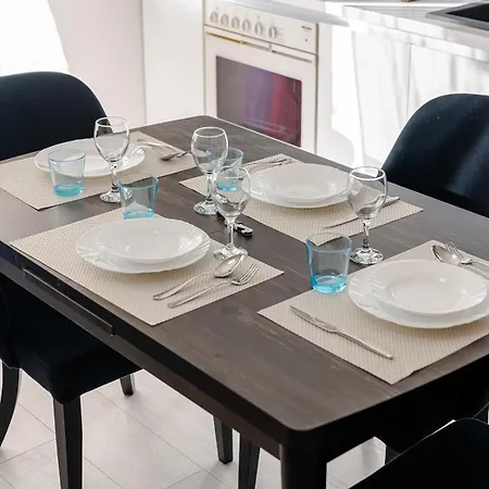 Cozy 1-bedroom Apartman Tirana
